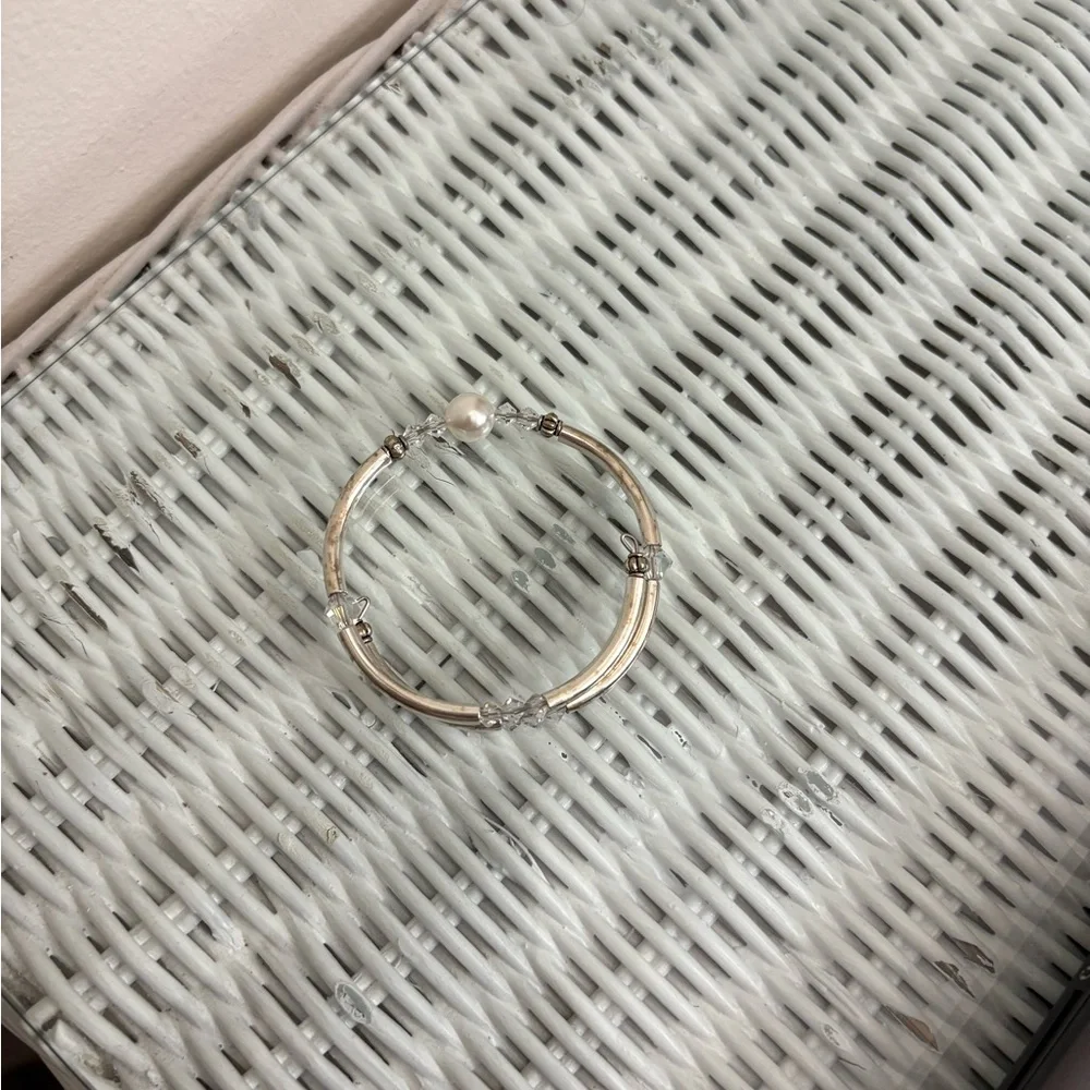 Adjustable Pearl Bracelet - Picture 3 of 3
